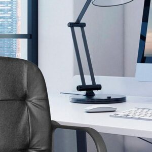 Silla Xtech con apoya brazo con amortiguación lumbar